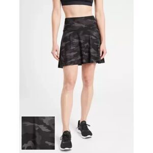 Athleta Ace Printed Tennis Skort, Black Camo, Size M